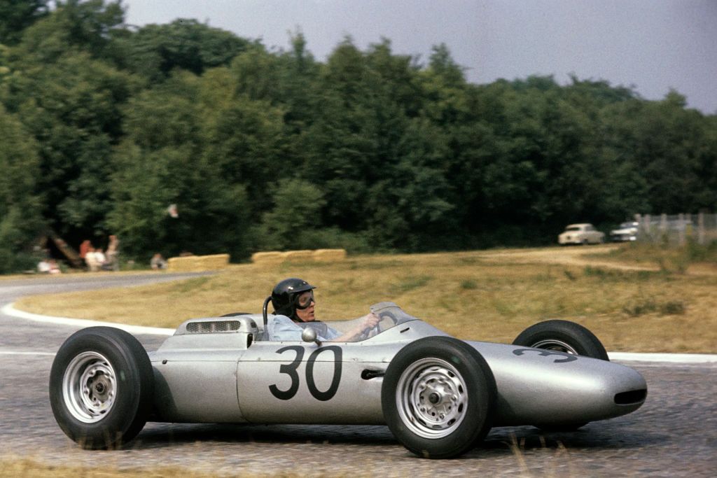 Dan Gurney, Porsche 804, Grand Prix of France, Rouen-Les-Essarts, 08 July 1962. (Photo by Bernard Cahier/Getty Images)