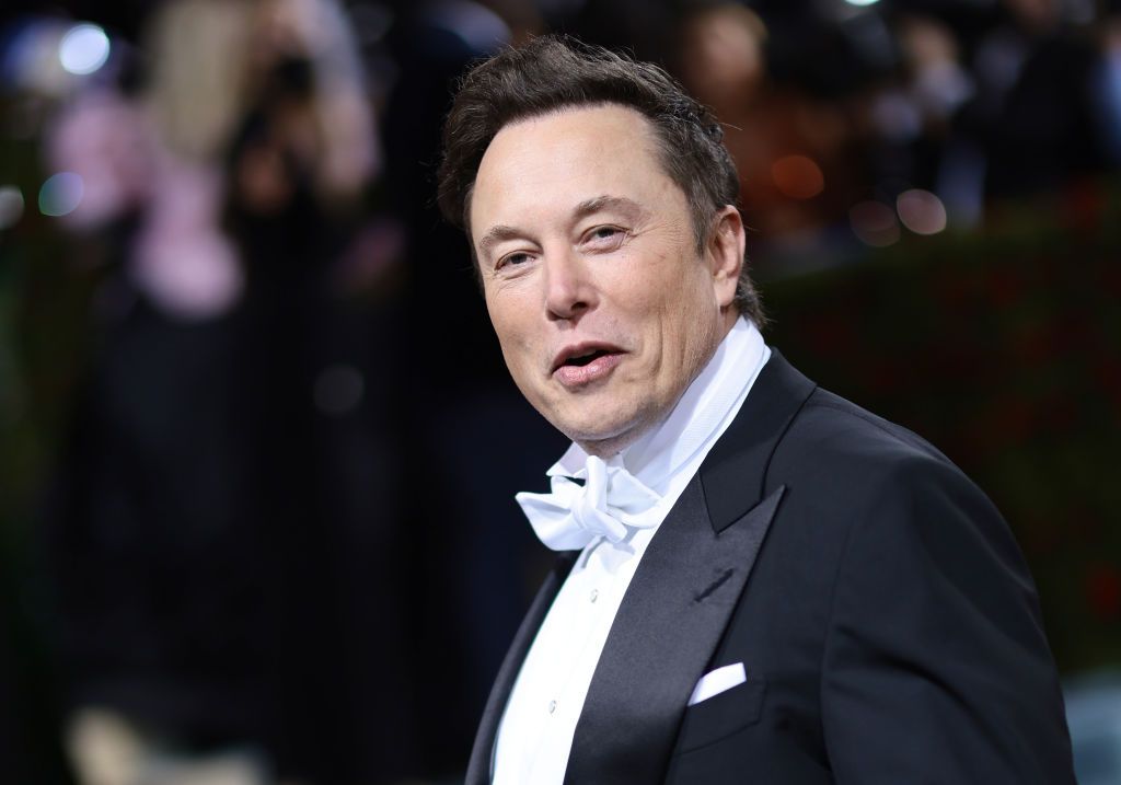 NEW YORK, NEW YORK - MAY 02: Elon Musk attends The 2022 Met Gala Celebrating "In America: An Anthology of Fashion" at The Metropolitan Museum of Art on May 02, 2022 in New York City. (Photo by Dimitrios Kambouris/Getty Images for The Met Museum/Vogue)