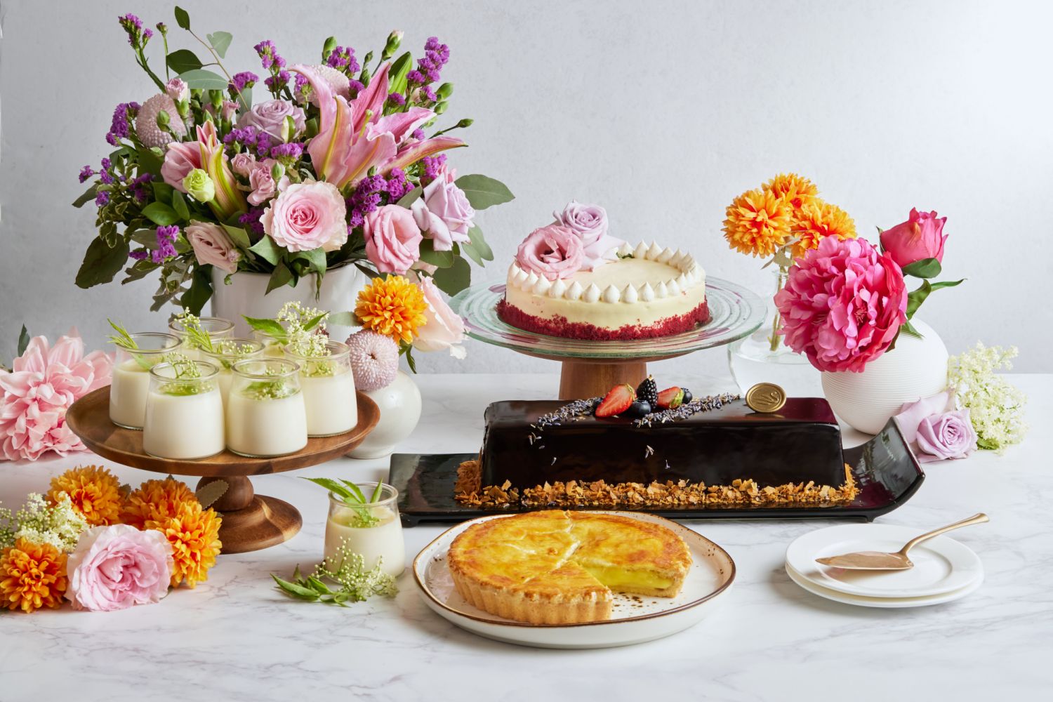 Floral-themed desserts (Photo: Sunway Resort)