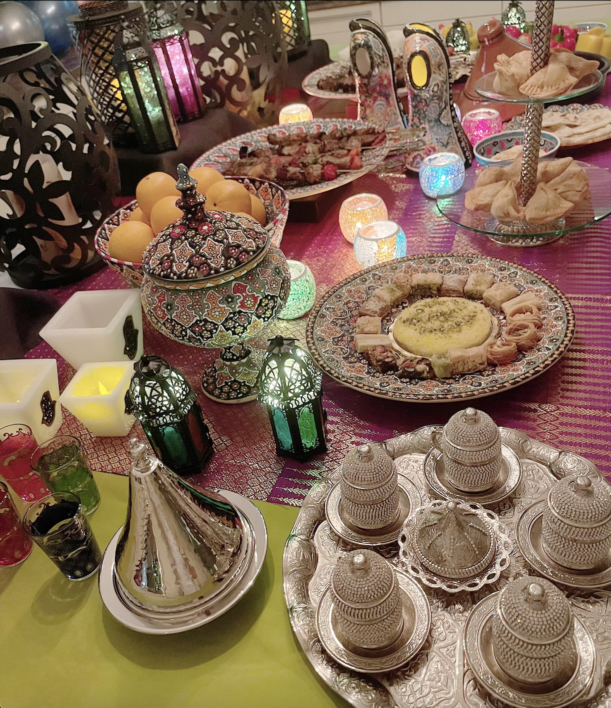 Ley’s beautiful Moroccan dinner with a tea set and decor from Turkey