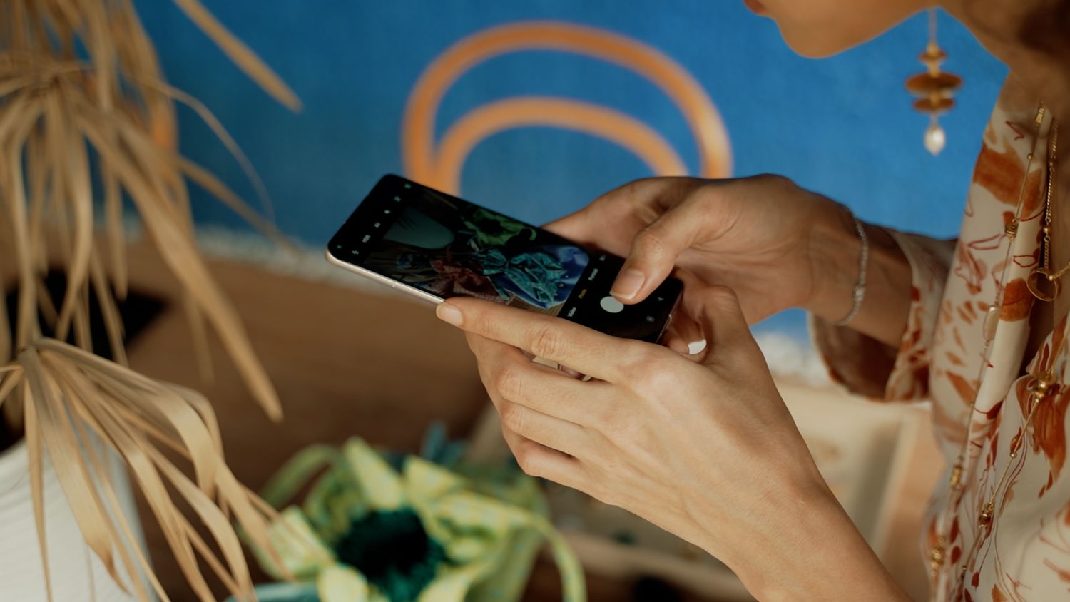 No matter whether you are capturing product images or people, the Xiaomi 12 produces sharp and detailed images (Photo: Rizq and Adam Raden)