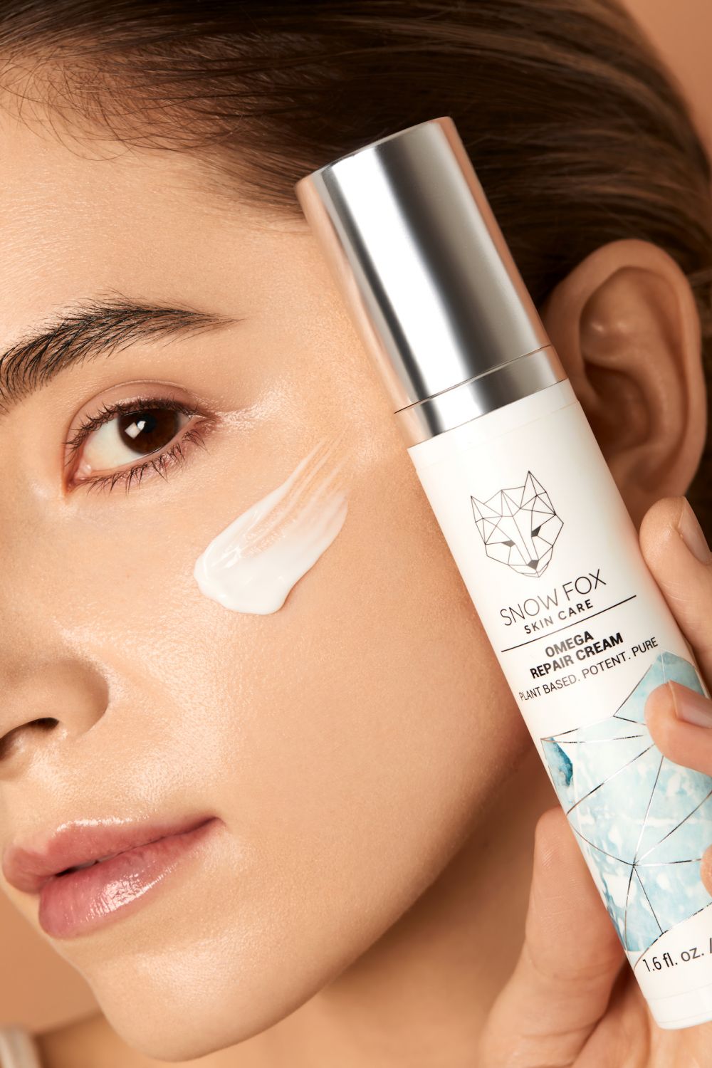 Snow Fox Omega修護面霜 50ml/NT$1480元