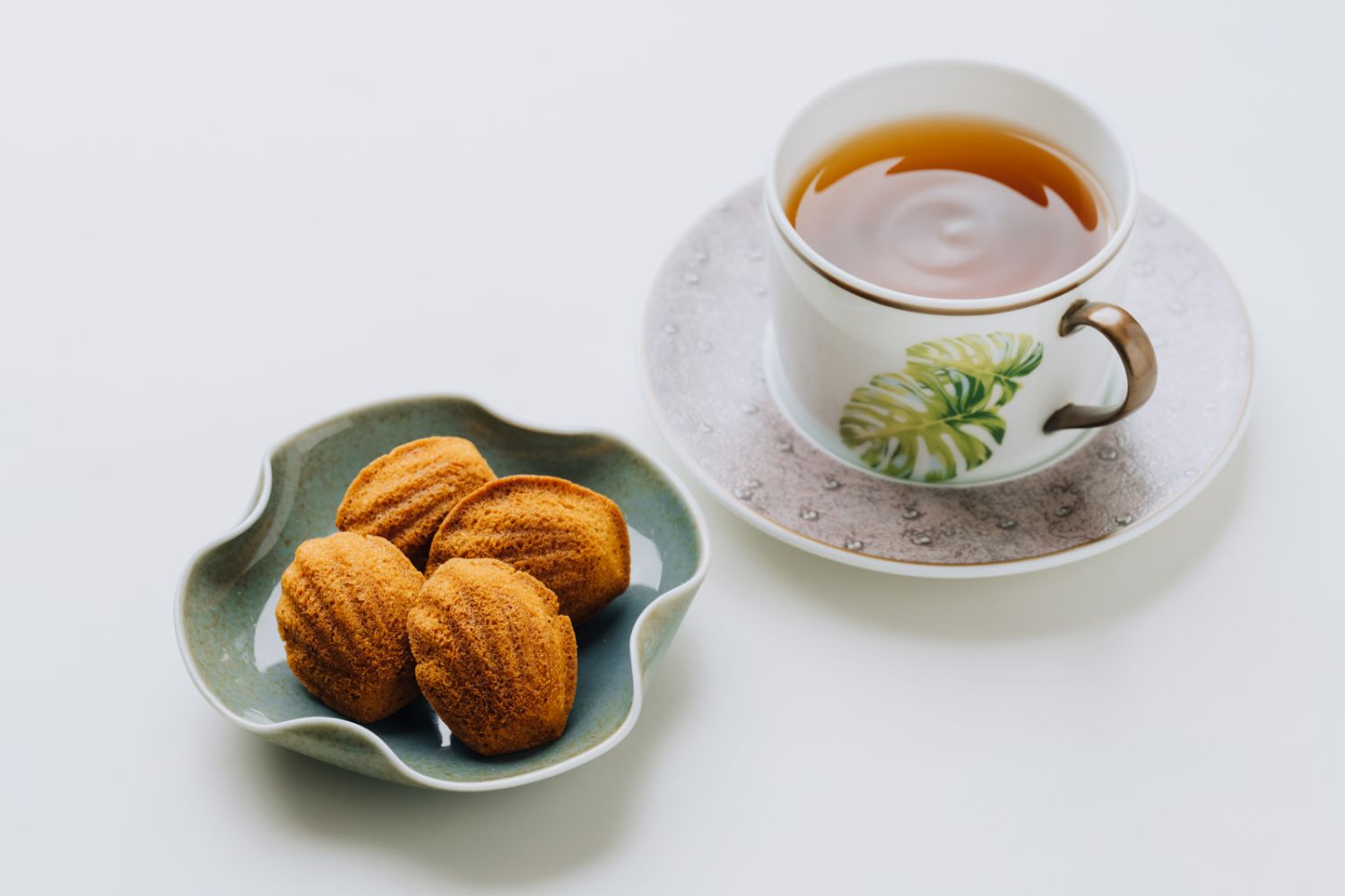 小茶點佐主廚選茶。