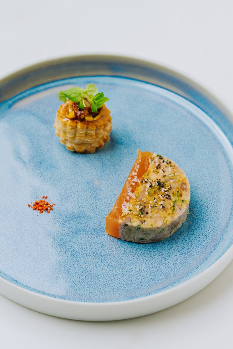 鴨腿茄泥凍/松子蔬菜小酥盒