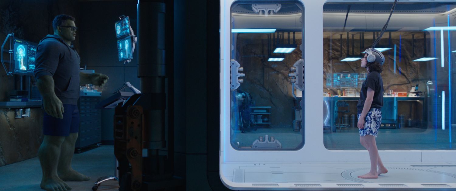 Mark Ruffalo as Bruce Banner/The Hulk and Tatiana Maslany as Jennifer Walters/She-Hulk in a scene from 'She-Hulk: Attorney at Law' (Photo: Marvel Studios)