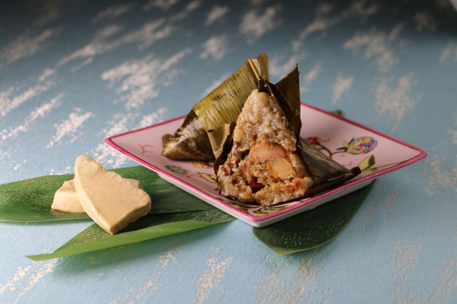 XO Sauce, Foie Gras, Roasted Chicken Rice Dumpling (Photo: Shangri-La Kuala Lumpur)