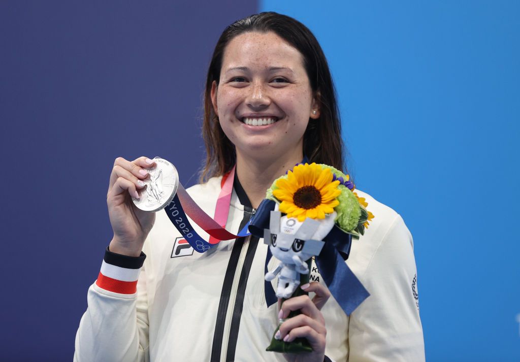 TOKYO, JAPAN - JULY 30: Silver medalist Siobhan Bernadette Haughey of Team Hong Kong poses during the medal ceremony for the Women's 100m Freestyle Final on day seven of the Tokyo 2020 Olympic Games at Tokyo Aquatics Centre on July 30, 2021 in Tokyo, Japan. (Photo by Maddie Meyer/Getty Images)