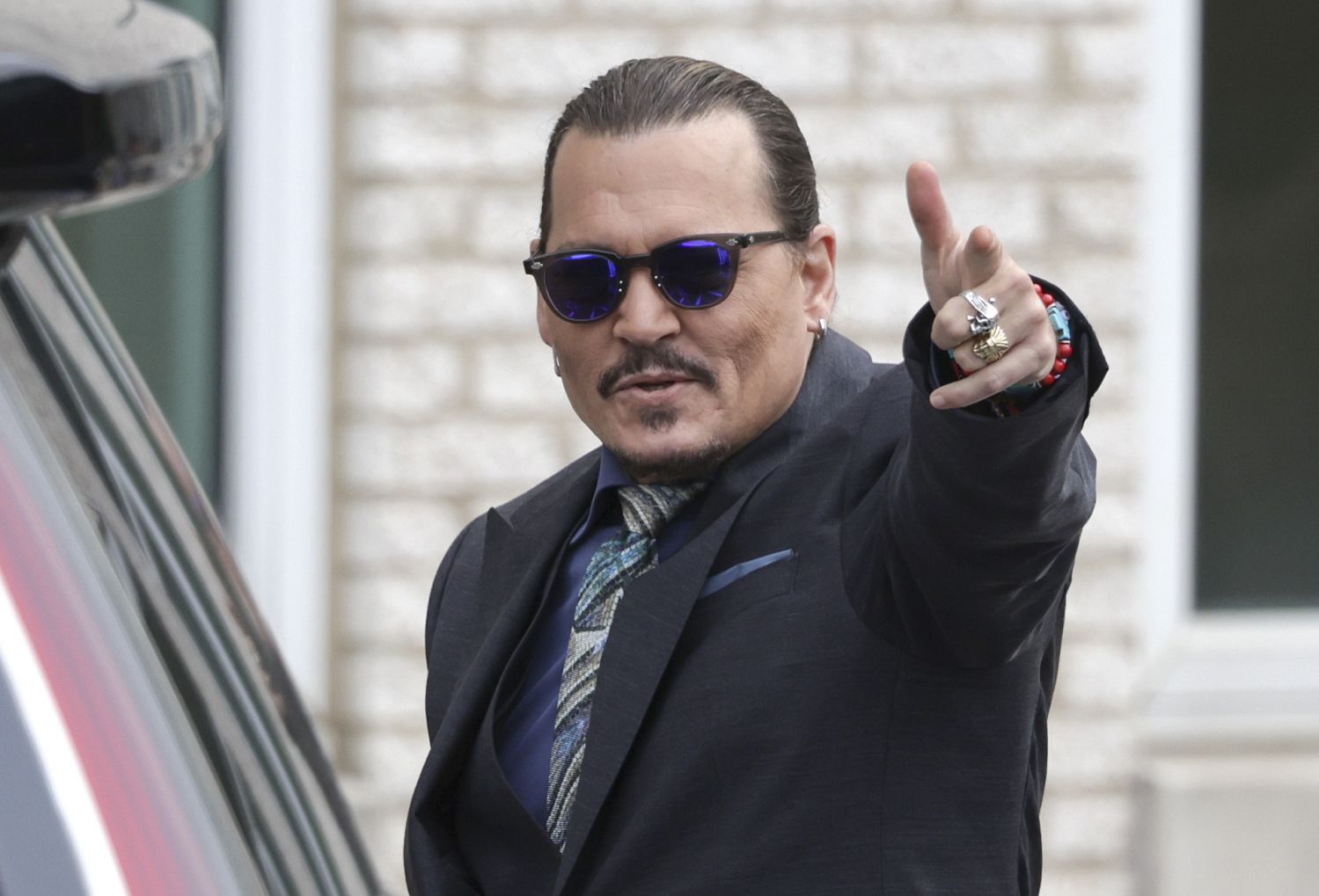 FAIRFAX, VIRGINIA - MAY 25: Actor Johnny Depp arrives at the Fairfax County Courthouse on May 25, 2022 in Fairfax, Virginia. Depp v. Heard, a defamation trial brought by Johnny Depp against his ex-wife Amber Heard is in its last week, with closing arguments scheduled for this Friday. (Photo by Kevin Dietsch/Getty Images)