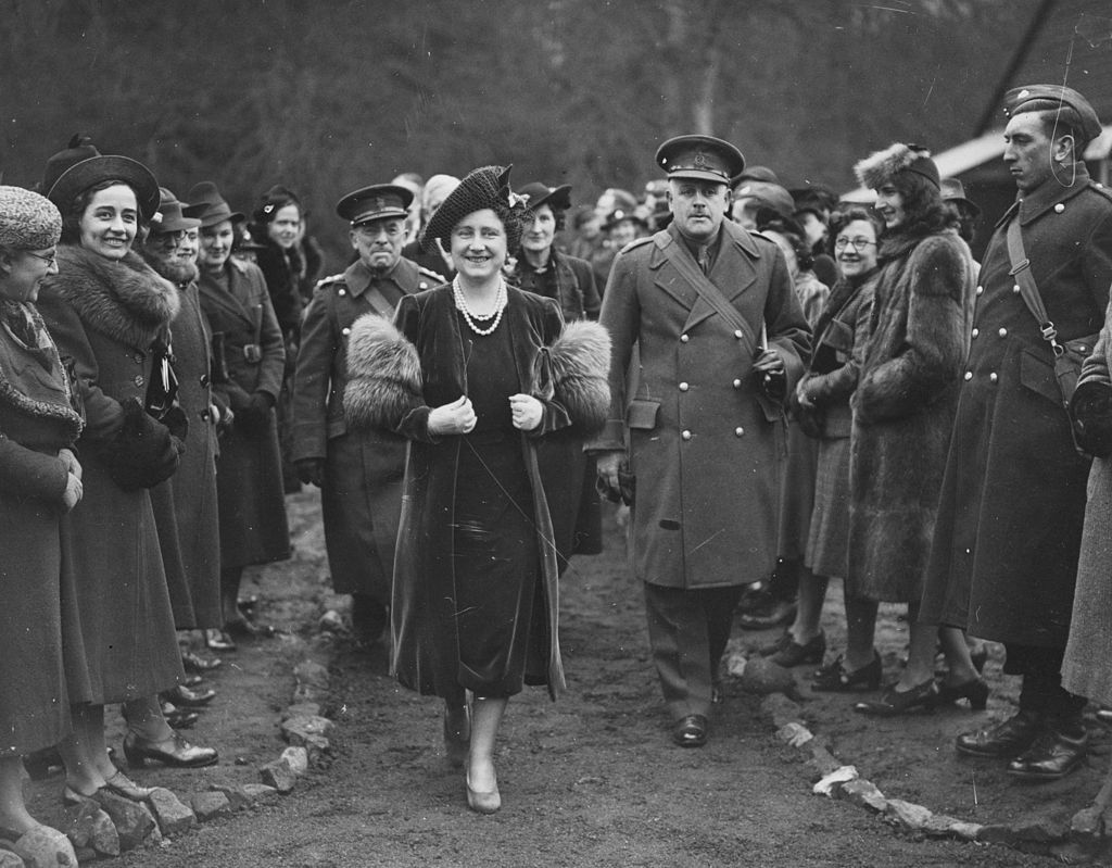 25th February 1940: Queen Elizabeth (1900 - 2002) arriving at the YMCA (Young Men's Christian Association) canteens in a RAMC (Royal Army Medical Corps) depot at Newbattle Abbey, Dalkeith. (Photo by Central Press/Getty Images)