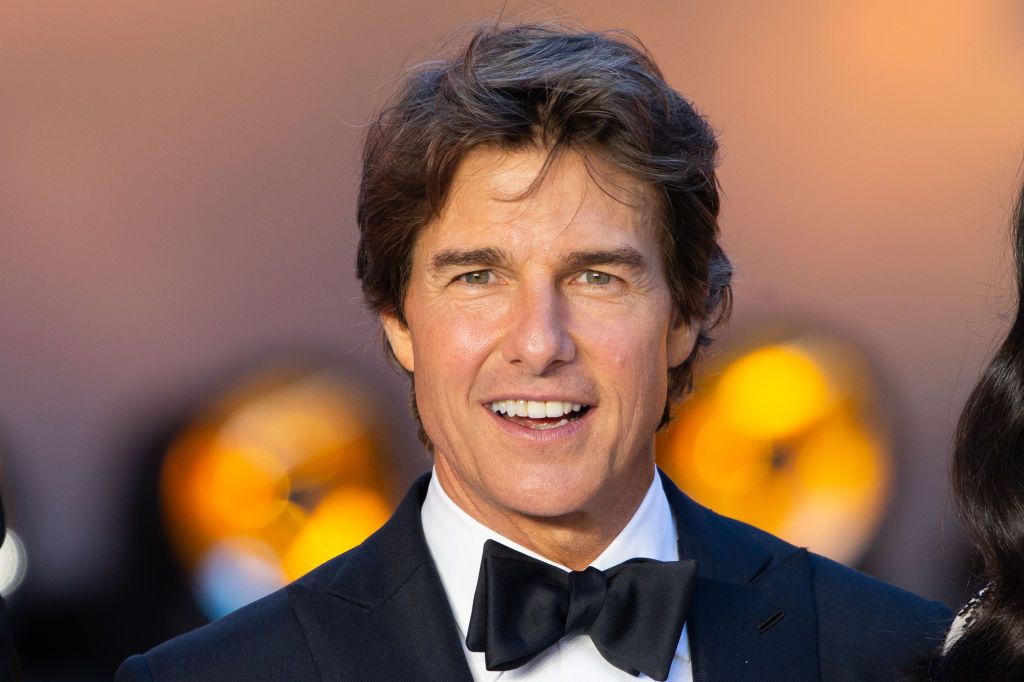 LONDON, ENGLAND - MAY 19:  Tom Cruise attends the Royal Performance of "Top Gun: Maverick" at Leicester Square on May 19, 2022 in London, England.  (Photo by Joseph Okpako/WireImage)