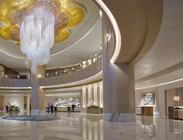 Shangri-La Fort Lobby / Shangri-La Website