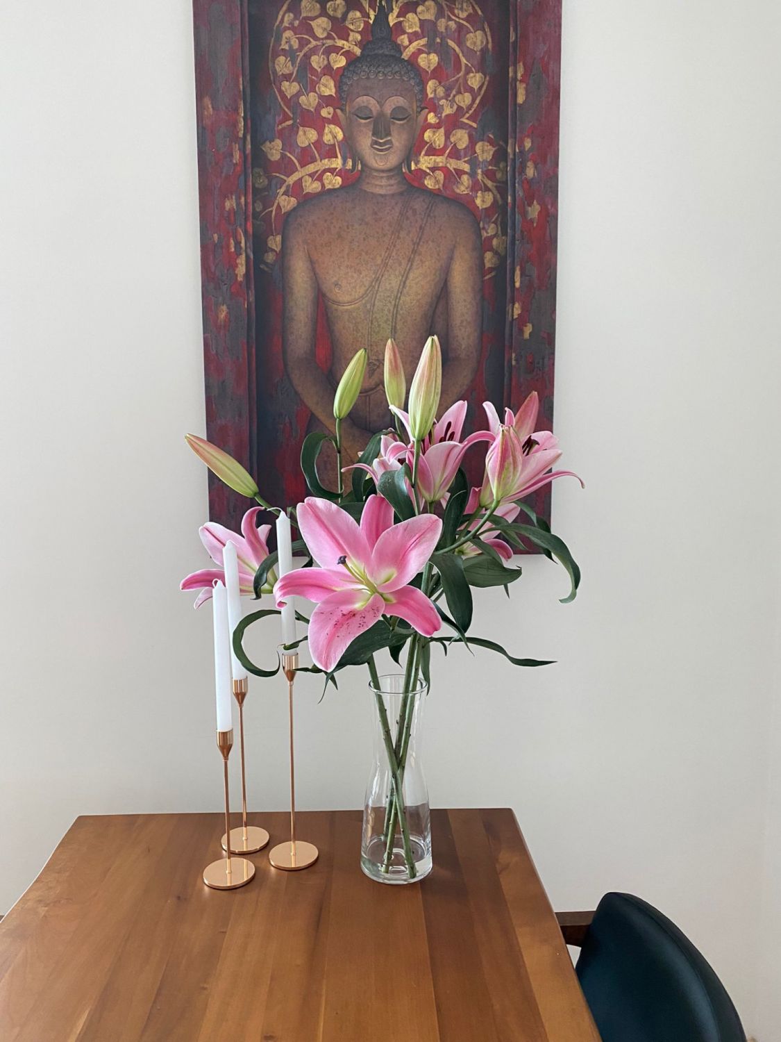 Li Hua Tan's red Buddha artwork