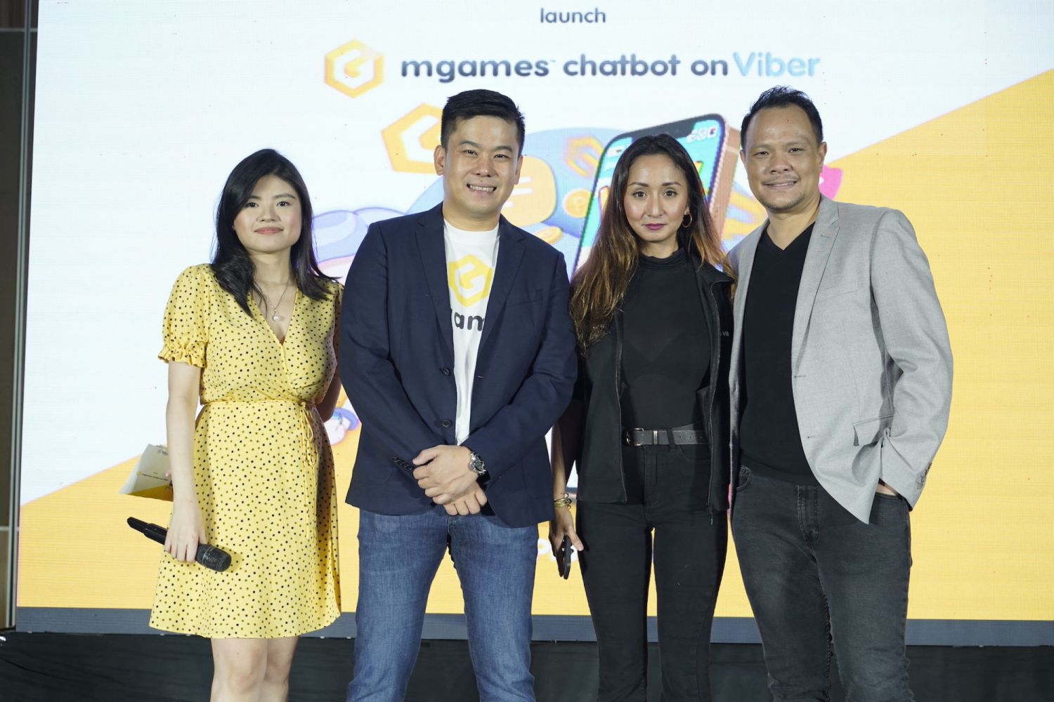 L-R: Event host and gaming content creator BurgerKim, Mineski’s Chief Executive Officer Ronald Robbins, Rakuten Viber’s APAC PR Lead Lana Macapagal and Senior Director David Tse