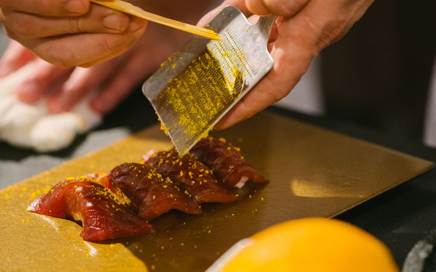 Akami (bluefin tuna) topped with orange zest