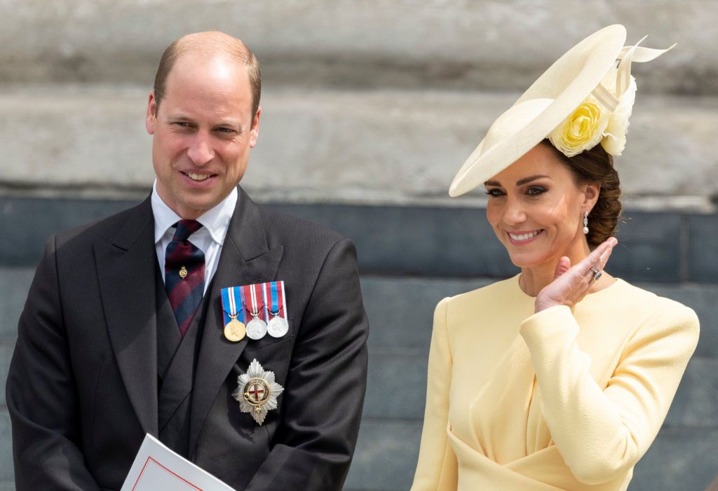 LONDON, ENGLAND - JUNE 03: Prince William, Duke of Cambridge and Catherine, Duchess of Cambridge attend a National Service of Thanksgiving for the Queens reign at St Pauls Cathedral on June 3, 2022 in London, England. The Platinum Jubilee of Elizabeth II is being celebrated from June 2 to June 5, 2022, in the UK and Commonwealth to mark the 70th anniversary of the accession of Queen Elizabeth II on 6 February 1952. (Photo by Mark Cuthbert/UK Press via Getty Images)