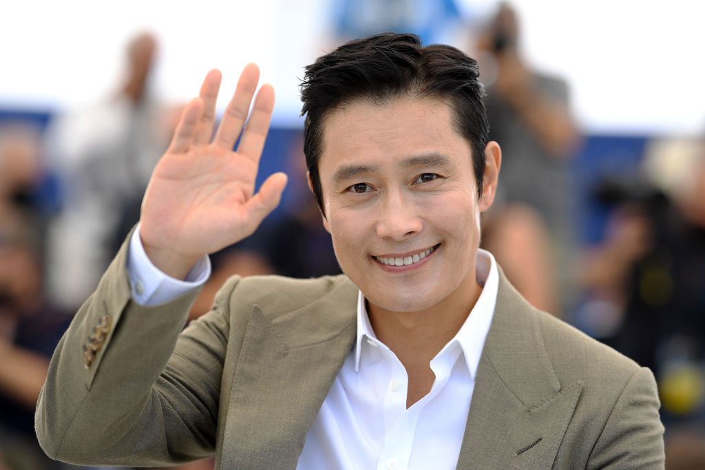 CANNES, FRANCE - JULY 16: Lee Byung-hun attends the "Bi-Sang-Seon-Eon/Emergency Declaration" photocall during the 74th annual Cannes Film Festival on July 16, 2021 in Cannes, France. (Photo by Pascal Le Segretain/Getty Images)