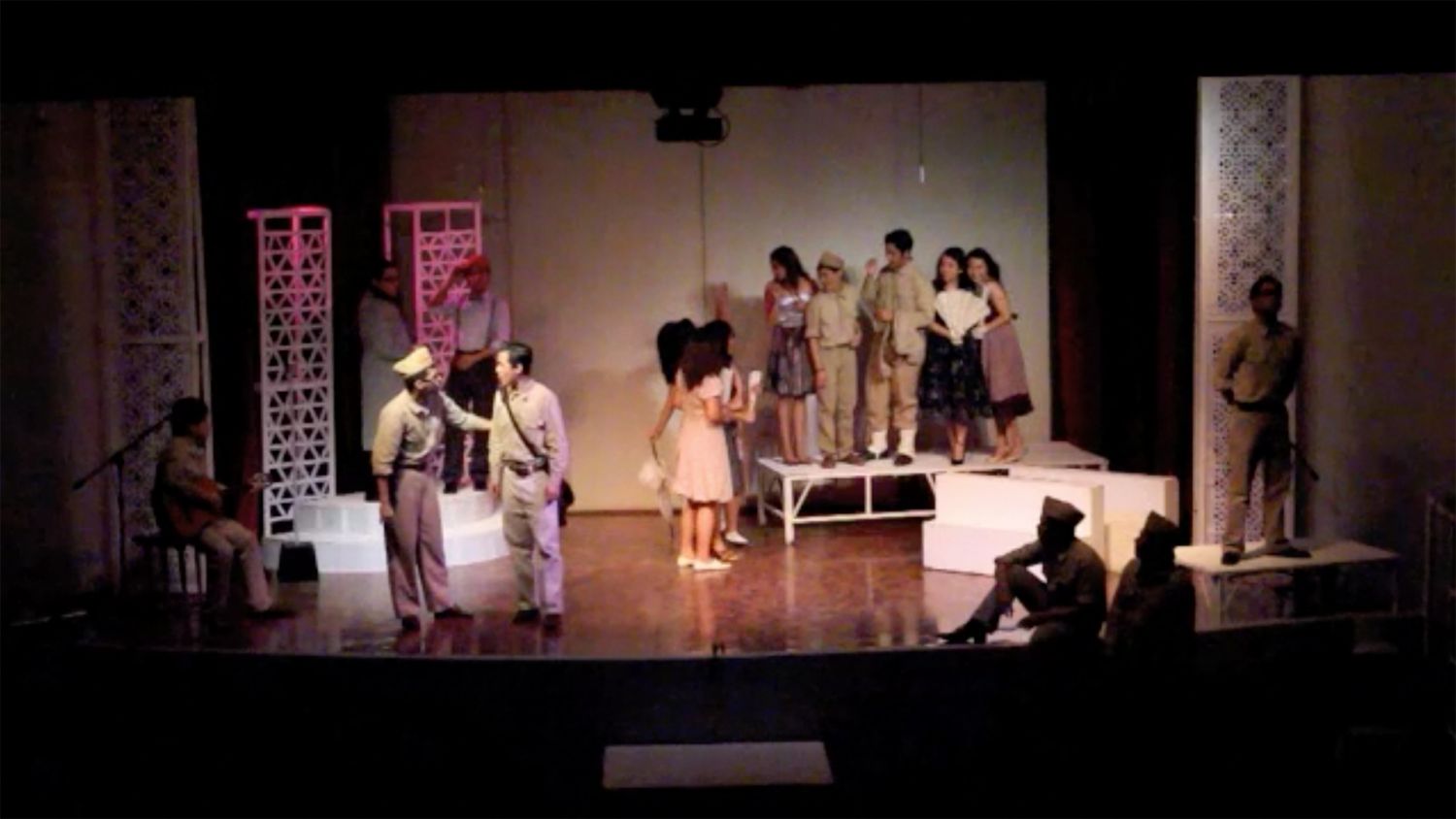 2010 - UA_P - CYRANO ISANG SARSUWELA