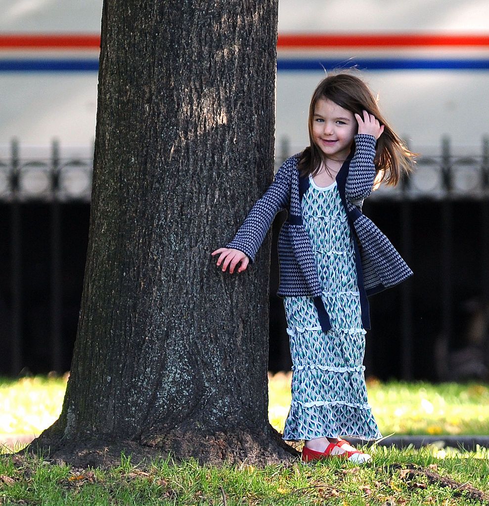 CAMBRIDGE, MA - OCTOBER 10: Suri Cruise visits Charles River Basin on October 10, 2009 in Cambridge, Massachusetts. (Photo by James Devaney/WireImage)