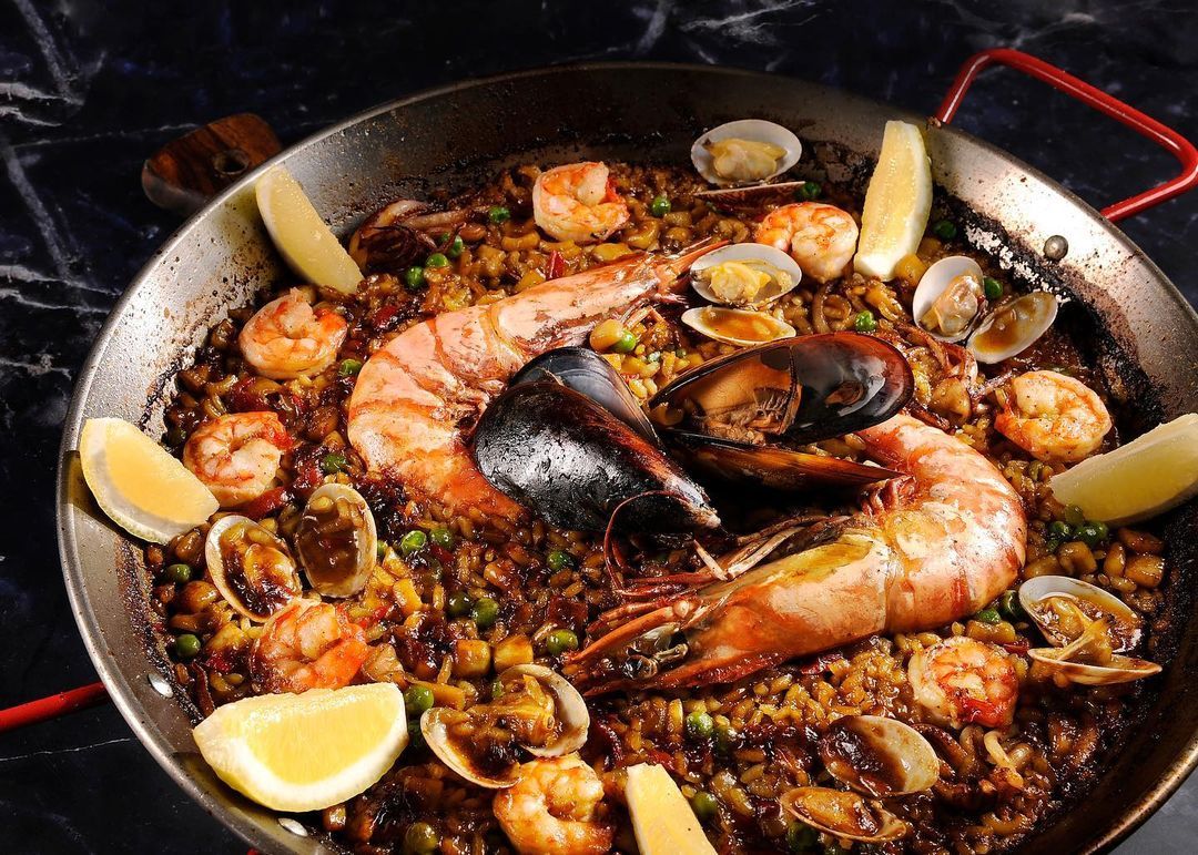 Paella de Marisco - Spanish seafood bomba rice (Photo: @bocadokl/Instagram)