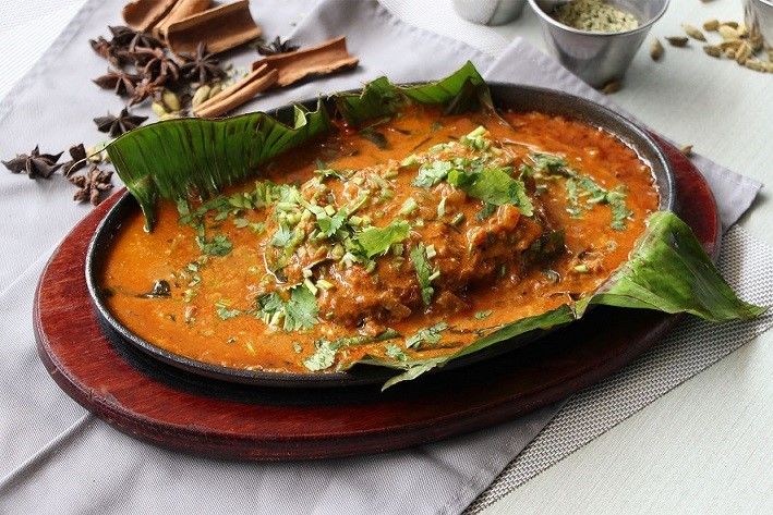 Kerala-style fish in banana leaf - fish fillet with spicy paste, grilled in a banana leaf and served with Kerala spiced sauce (Photo: Souled Out Ampang)