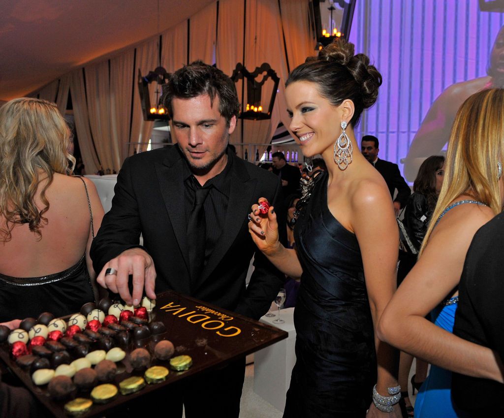 (EXCLUSIVE, Premium Rates Apply) WEST HOLLYWOOD, CA - FEBRUARY 22:  Actor Len Wiseman and actress Kate Beckinsale attend the 17th Annual Elton John AIDS Foundation Oscar party held at the Pacific Design Center on February 22, 2009 in West Hollywood, California.  **EXCLUSIVE**  (Photo by Charley Gallay/WireImage)