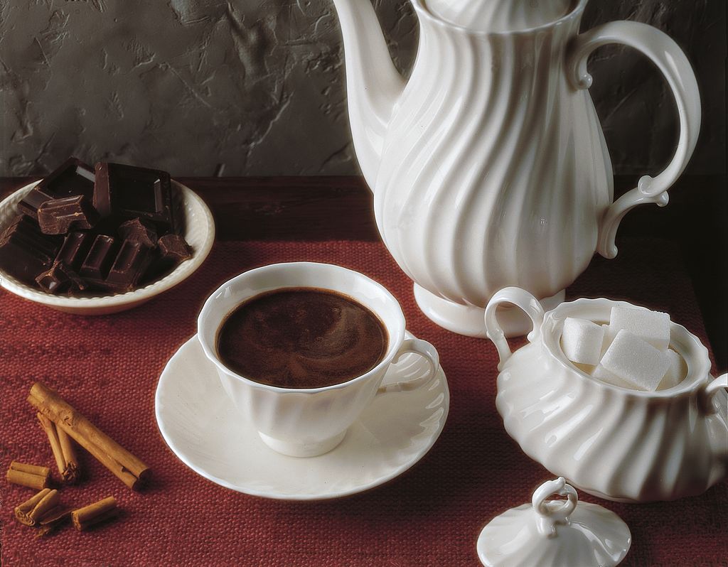 UNSPECIFIED - JUNE 06:  Close-up of cinnamon flavored hot chocolates in a cup on the table  (Photo by DEA / G.PISACANE/De Agostini via Getty Images)