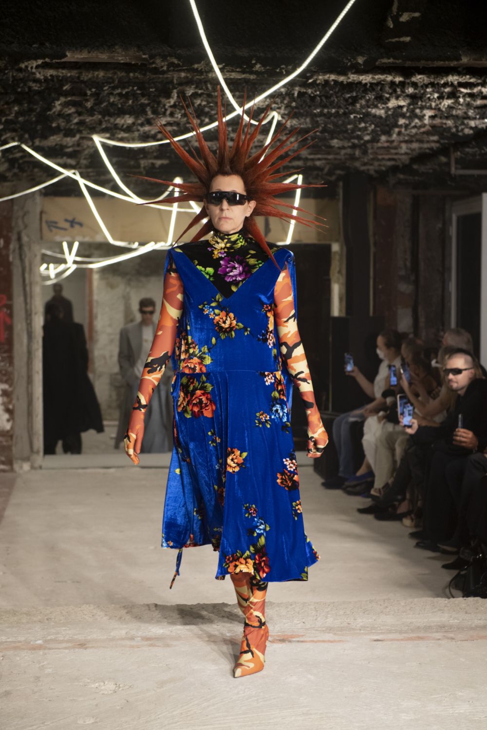 PARIS, FRANCE - JULY 07: (EDITORIAL USE ONLY - For Non-Editorial use please seek approval from Fashion House) A model walks the runway during the Vetements Haute Couture Fall Winter 2022 2023 show as part of Paris Fashion Week on July 07, 2022 in Paris, France. (Photo by Kristy Sparow/Getty Images)