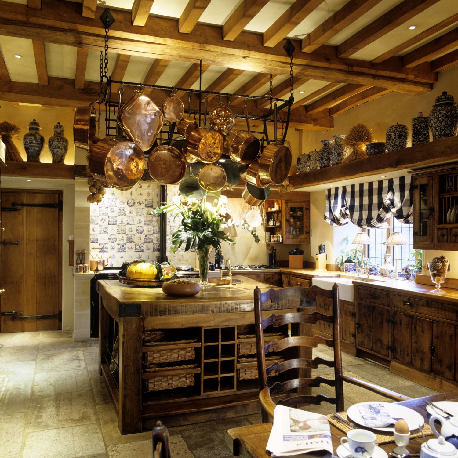 Country house in the Cotswolds with antique and comissioned furniture and a strong Asian theme (Photo: Andreas von Einsiedel/GettyImages)