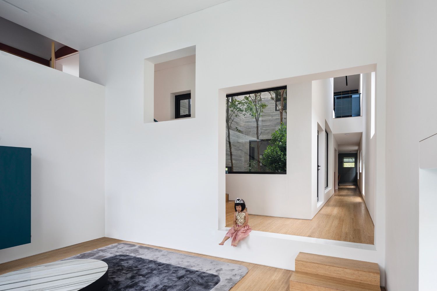 In the Window House designed by Formwerkz Architects and Super Assembly, 80 windows create a layering of views throughout the abode (Image: Fabian Ong)