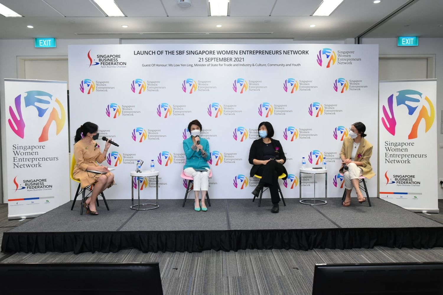 A fireside chat at the SG-WEn launch with panellists Low Yen Ling, Jenny Lee, Managing Partner of GGV Capital and Rachel Lim, Co-founder of Love, Bonito that was moderated by SG-WEN Executive Committee Member and CEO & Co-founder of Klareco Communications Ang Shih-Huei.