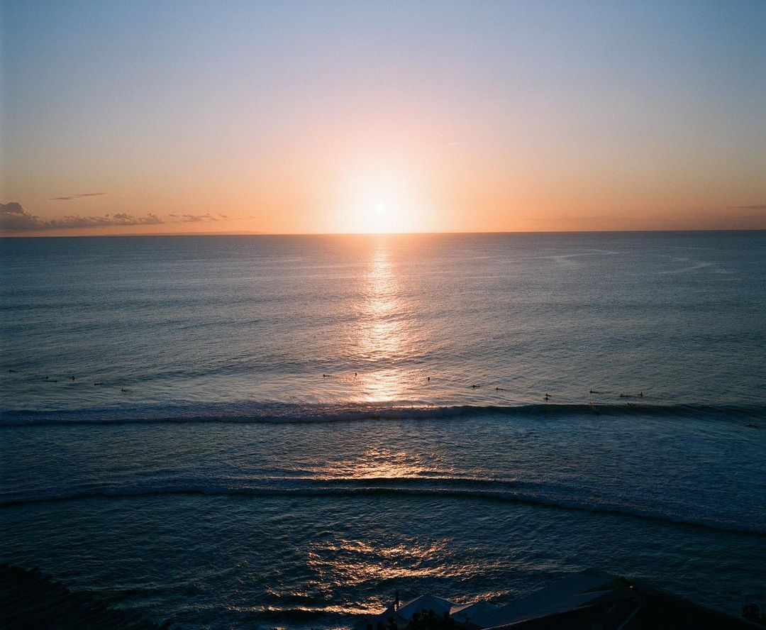 A sunset shot, developed and scanned by Darkroom8. (Photo: @darkroom8studio/Instagram)