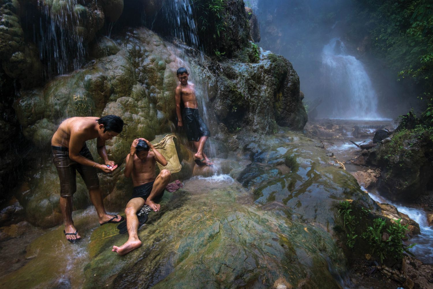 Considered as one of the 18 indigenous ethnolinguistic Lumad groups in Mindanao, the native Mansaka continued their way of life during the hundreds of years of migrations and inter-marriages of the Malays, Indonesians and the Chinese. Although the Mansaka people evolved over time, they were never heavily influenced by the Spanish during their colonization.