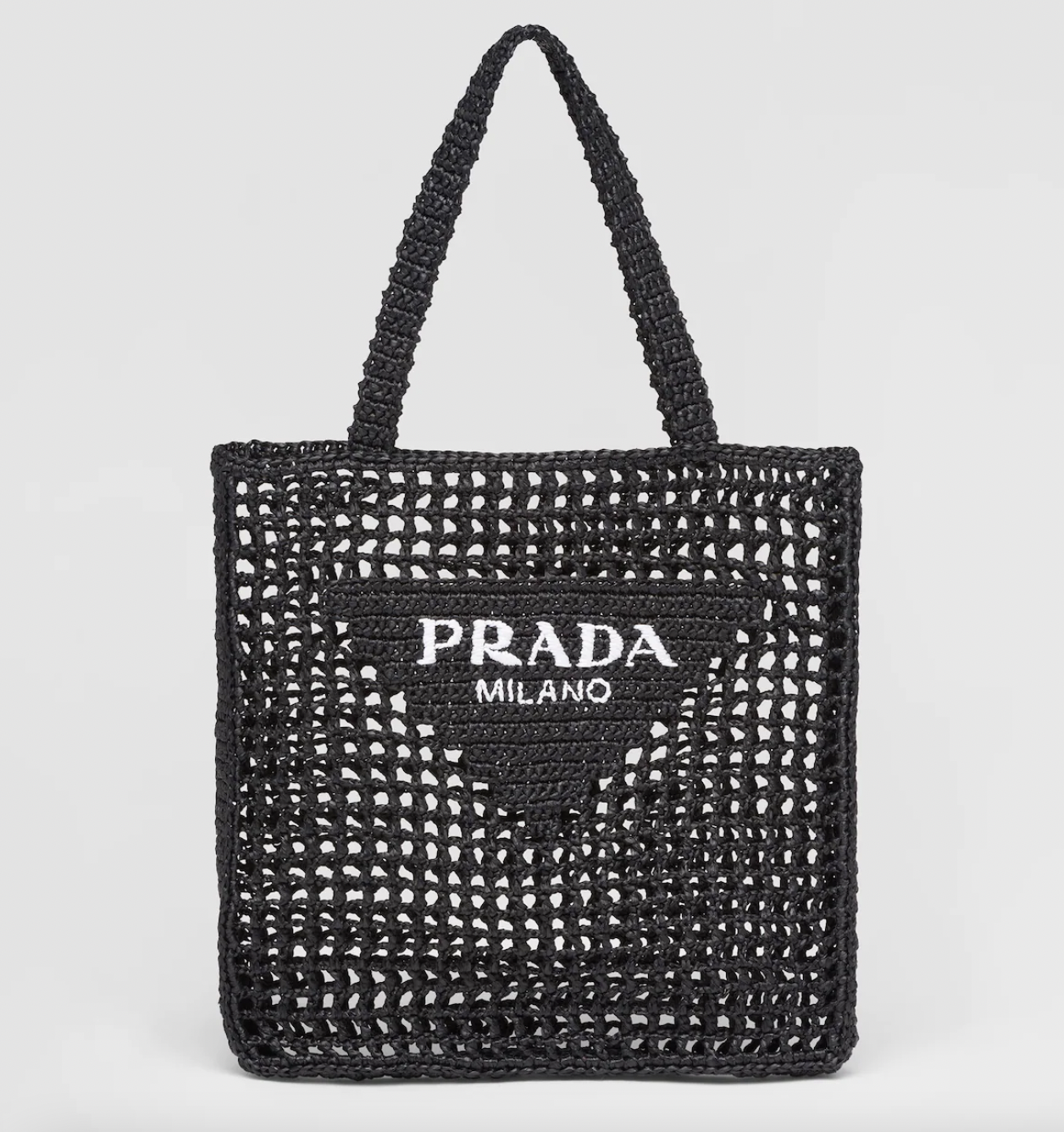 蔡依林編出「類Prada拉菲草手提袋」！姊姊蔡旻紋搶先揹，笑喊：毋須配