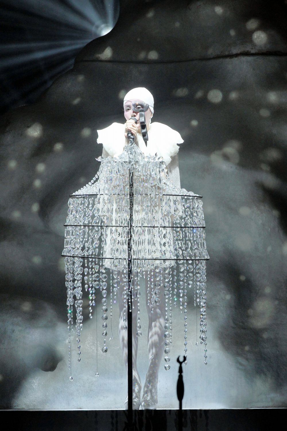 TAIPEI, CHINA - JANUARY 21: (CHINA OUT) Chinese singer Faye Wong performs during her concert at Taipei Arena on January 21, 2011 in Taipei, Taiwan of China. (Photo by Visual China Group via Getty Images)