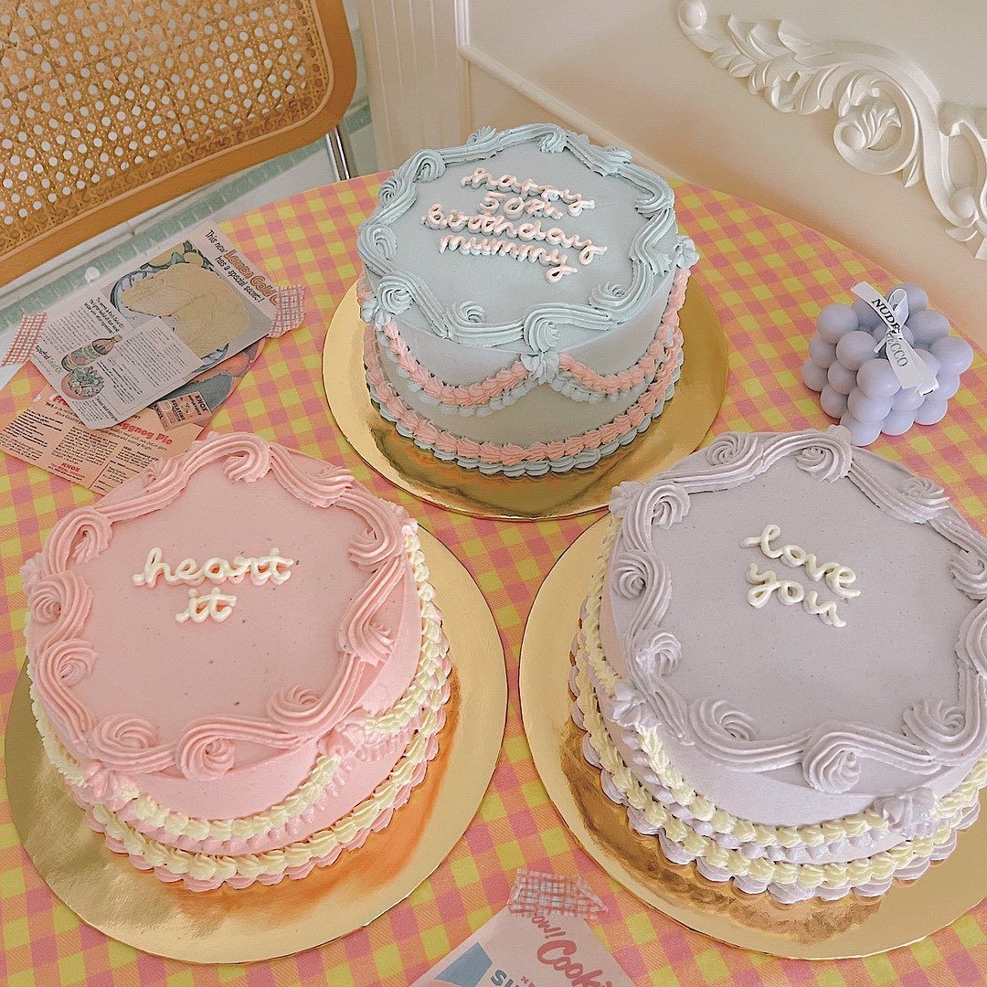 Classic vintage designs using pastel colours (Photo: @lilianshomemadecake/Instagram)