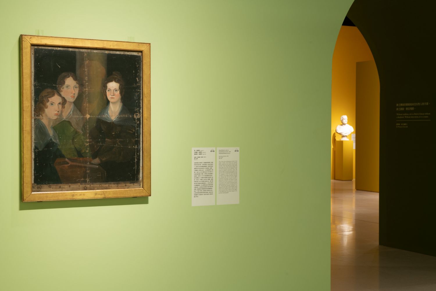 《時代的臉孔》-3身分與認同(IDENTITY)展區/圖片由提供由奇美博物館提供。