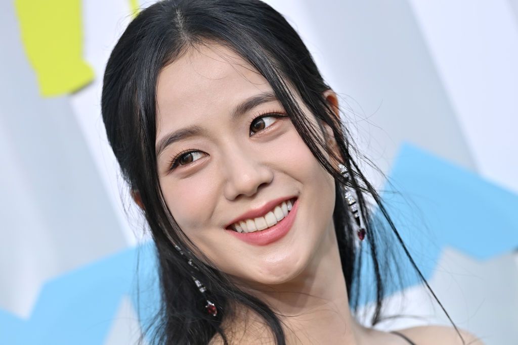 NEWARK, NEW JERSEY - AUGUST 28: Jisoo of Blackpink attends the 2022 MTV Video Music Awards at Prudential Center on August 28, 2022 in Newark, New Jersey. (Photo by Axelle/Bauer-Griffin/FilmMagic)