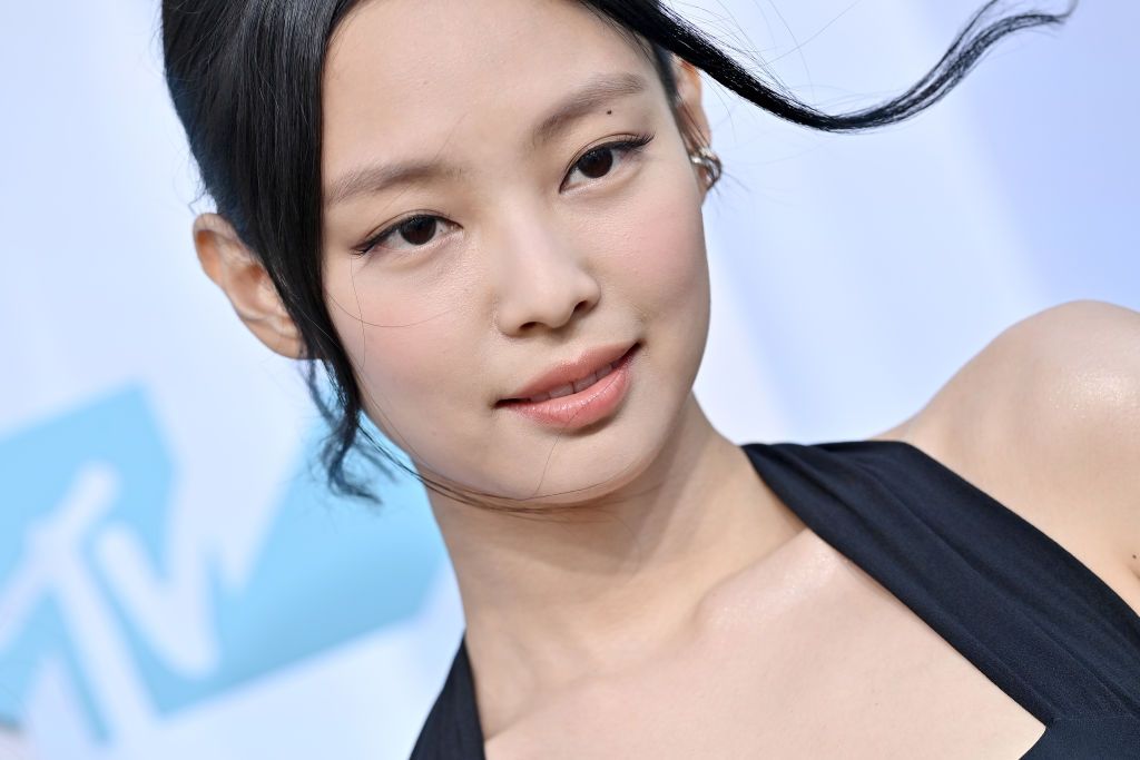 NEWARK, NEW JERSEY - AUGUST 28: Jisoo of Blackpink attends the 2022 MTV Video Music Awards at Prudential Center on August 28, 2022 in Newark, New Jersey. (Photo by Axelle/Bauer-Griffin/FilmMagic)