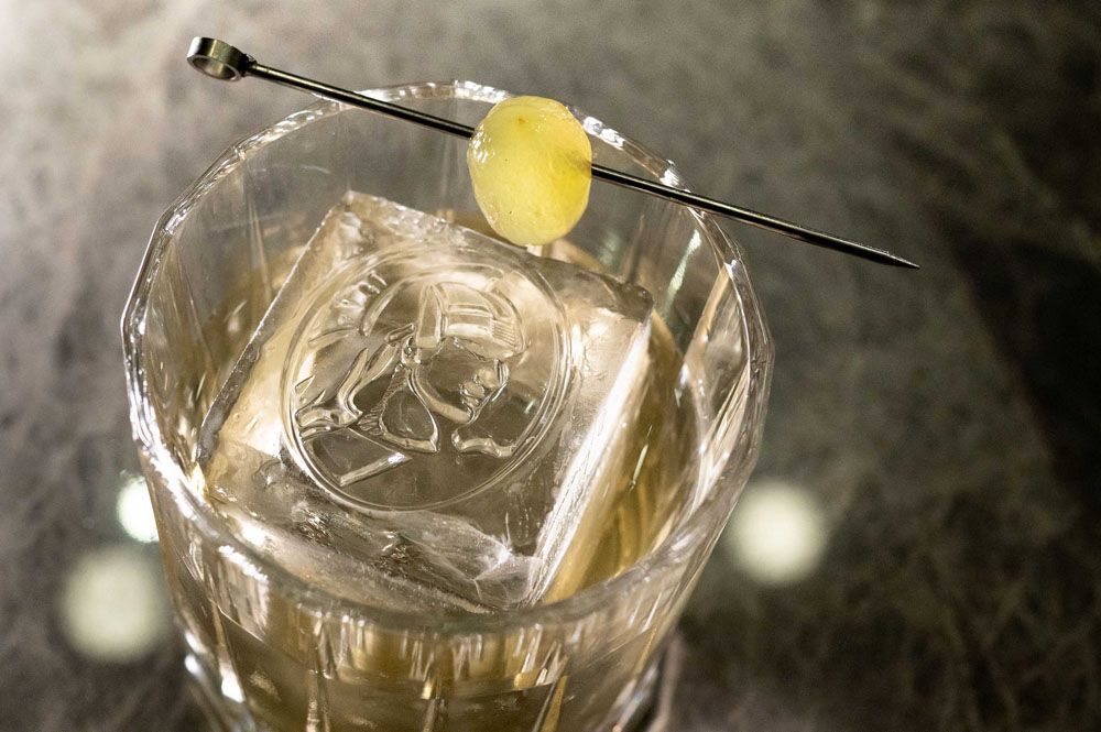 Card members will be welcomed with a complimentary cocktail, Ius Centurionis, named after the Latin word for ‘elixir’.