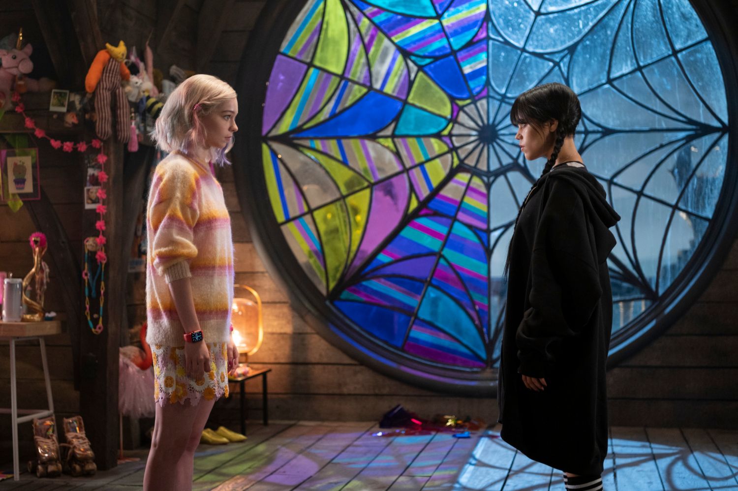 Wednesday. (L to R) Emma Myers as Enid Sinclair, Jenna Ortega as Wednesday Addams in episode 101 of Wednesday.Photo via Netflix