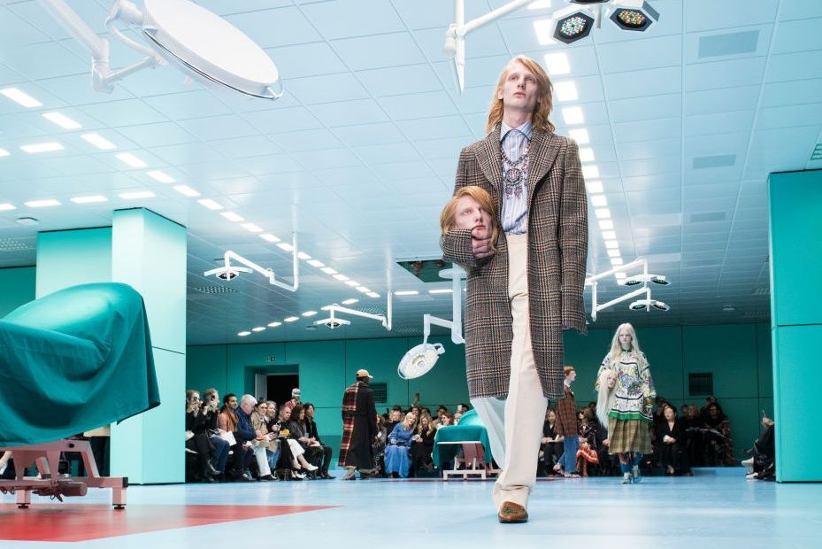 MILAN, ITALY - FEBRUARY 21: A model walks the runway at the Gucci show during Milan Fashion Week Fall/Winter 2018/19 on February 21, 2018 in Milan, Italy. (Photo by Pietro D'aprano/Getty Images)