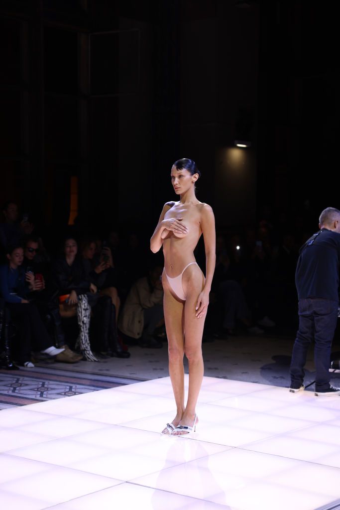 PARIS, FRANCE - SEPTEMBER 30: (EDITORIAL USE ONLY - For Non-Editorial use please seek approval from Fashion House) Bella Hadid walks the runway during the Coperni Womenswear Spring/Summer 2023 show as part of Paris Fashion Week on September 30, 2022 in Paris, France. (Photo by Pierre Suu/Getty Images)