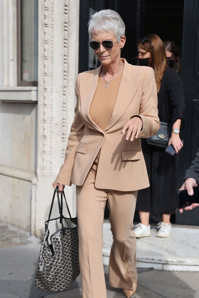 LONDON, ENGLAND - SEPTEMBER 30: Jamie Lee Curtis at Bauer Radio Studios on September 30, 2022 in London, England. (Photo by Neil Mockford/GC Images)