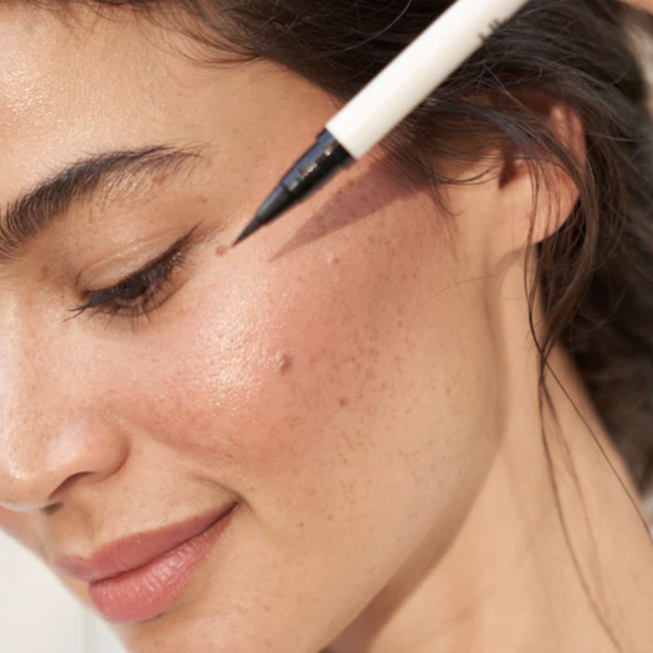 Eyeliners Felt Tip, Pencil, and Gel Liners That Tatler Editors Love
