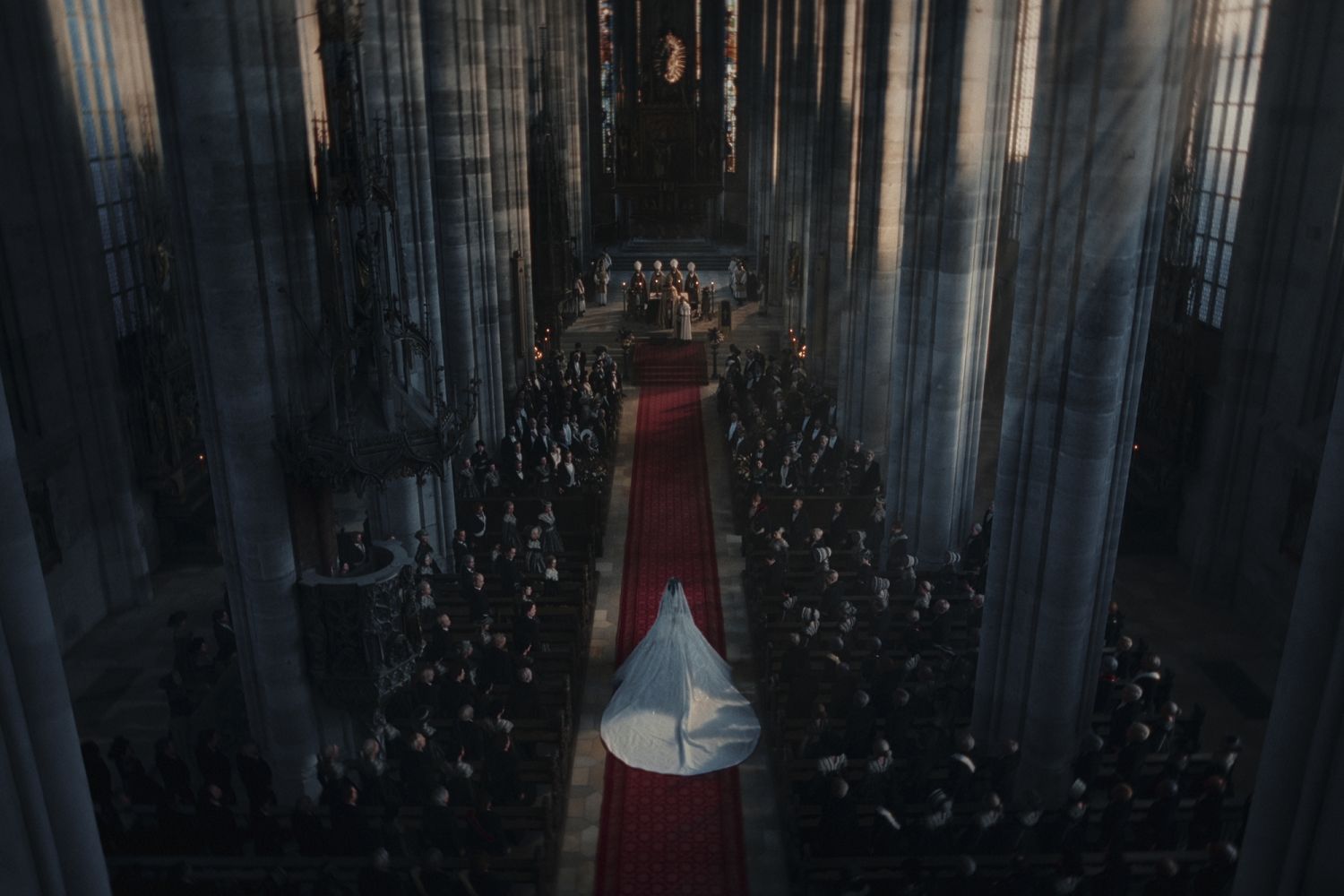 《茜茜皇后》The Empress。Photo via Netflix