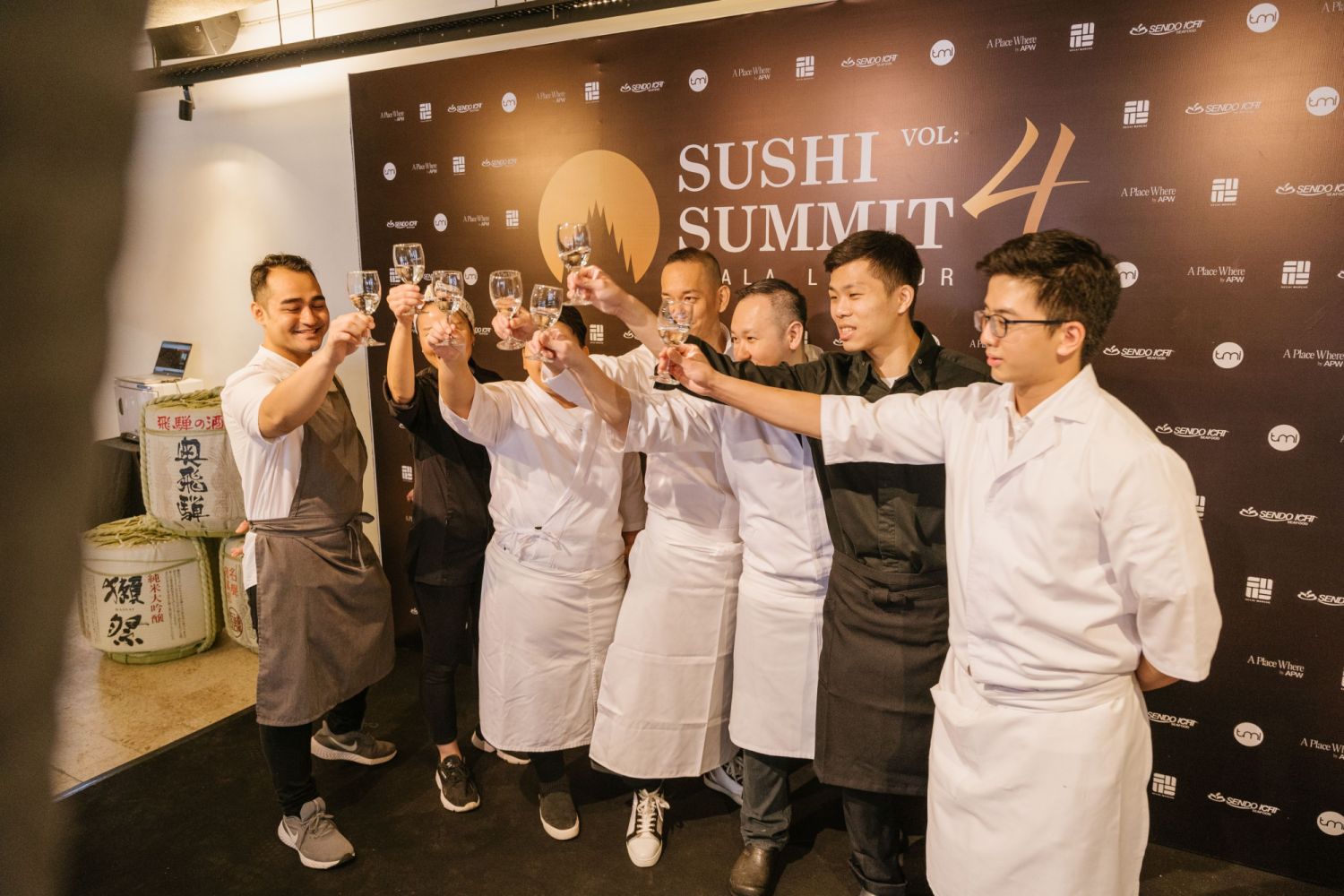 The participating chefs kanpai to the start of the exciting event
