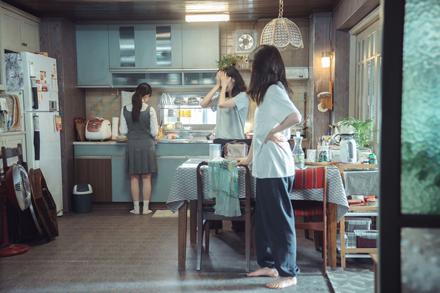 《小女子》Photo via Netflix