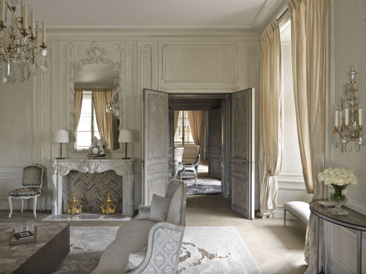 A Pinton rug inside the Paris home of famed designer Aline Asmar d'Amman. Photo: Pinton 1867