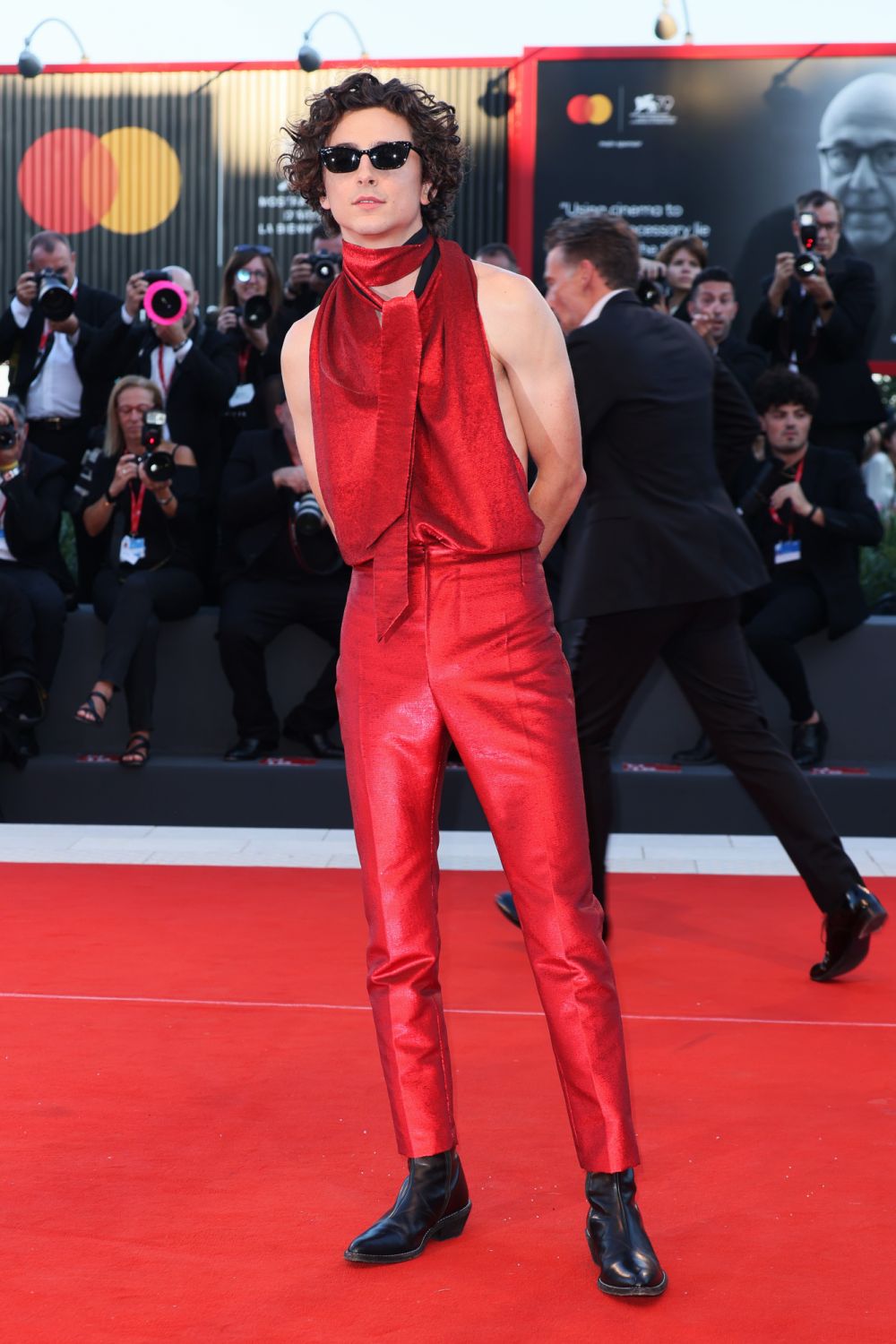 VENICE, ITALY - SEPTEMBER 02: Timothee Chalamet attends the "Bones And All" red carpet at the 79th Venice International Film Festival on September 02, 2022 in Venice, Italy. (Photo by Ernesto Ruscio/Getty Images)