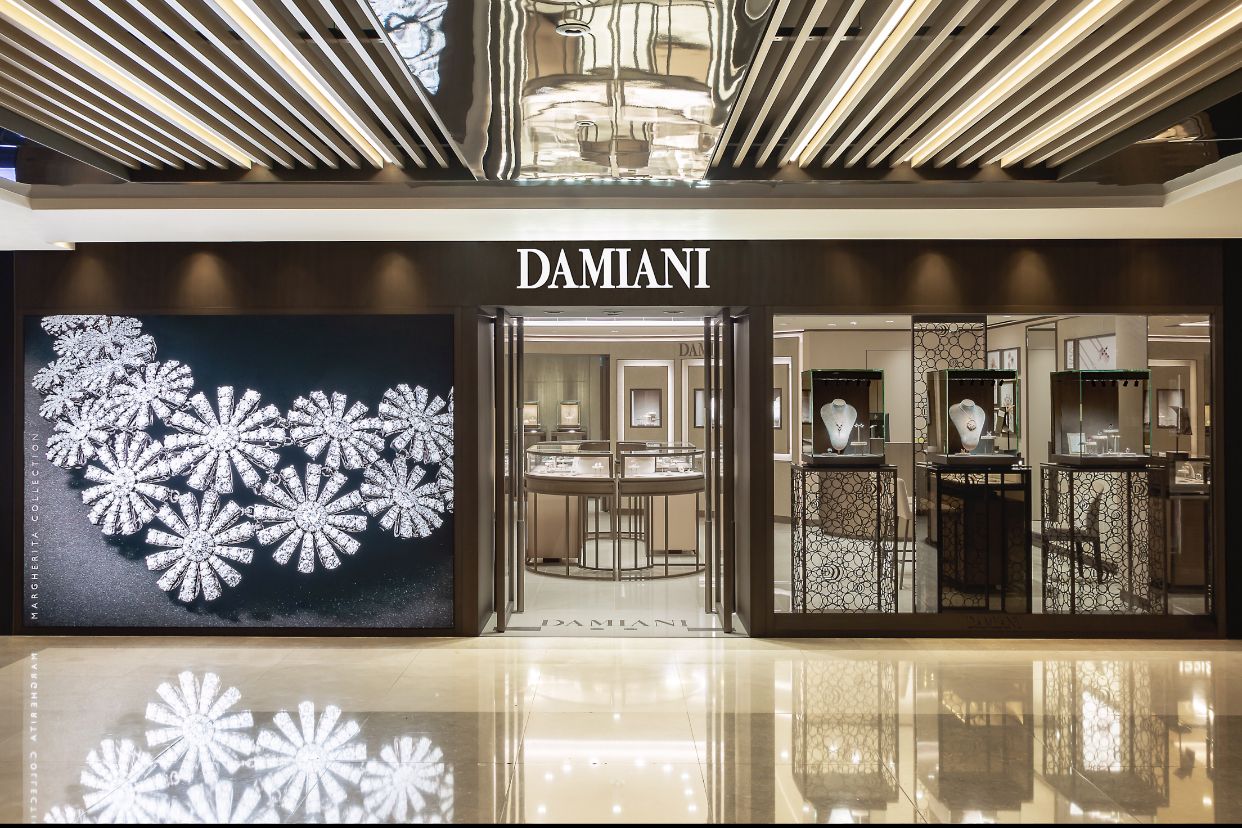 DAMIANI麗晶旗艦店外觀。